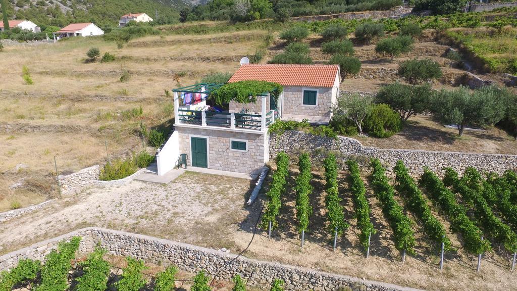 Holiday Home Vineyard House Bol Eksteriør billede