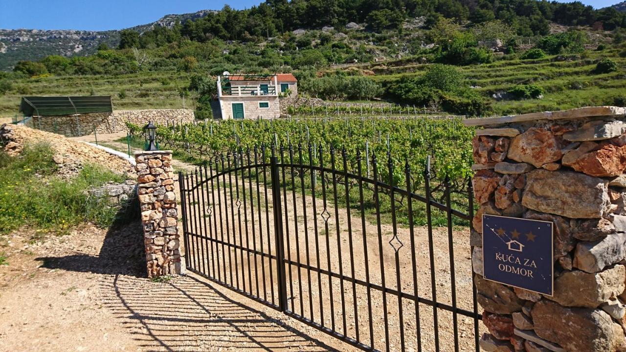 Holiday Home Vineyard House Bol Eksteriør billede